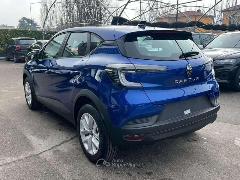 Nuova Renault Captur Evolution 116 CV (85 kW) 2026 Blu iron metallizzato SUV