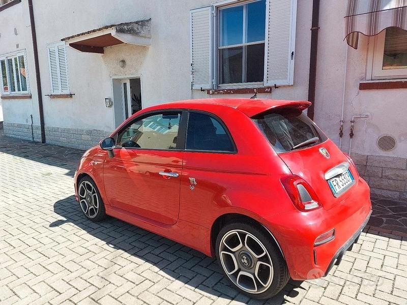 Usata Abarth 595 145 CV (106 kW) 2018 Rosso Utilitaria