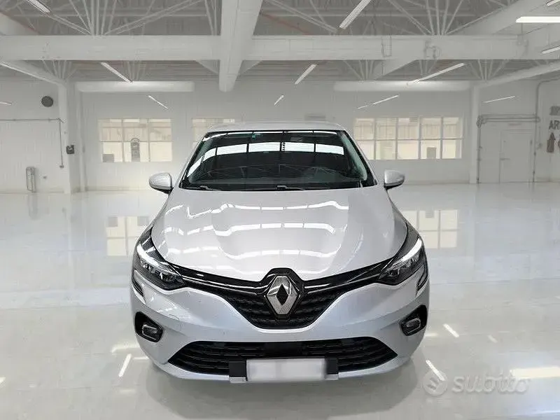 Usata Renault Clio V Business 101 CV (74 kW) 2022 Grigio Berlina