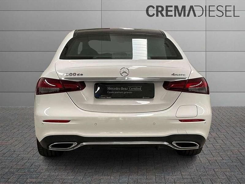 Usata Mercedes E300 Premium Plus 194 CV (142 kW) 2022 Bianco Berlina