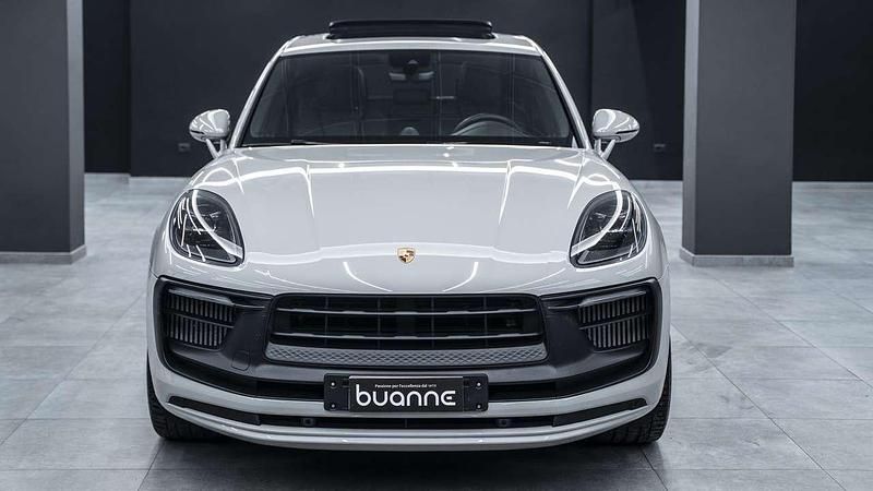 Usata Porsche Macan Chrono 441 CV (324 kW) 2022 Grigio gesso perlato metall SUV