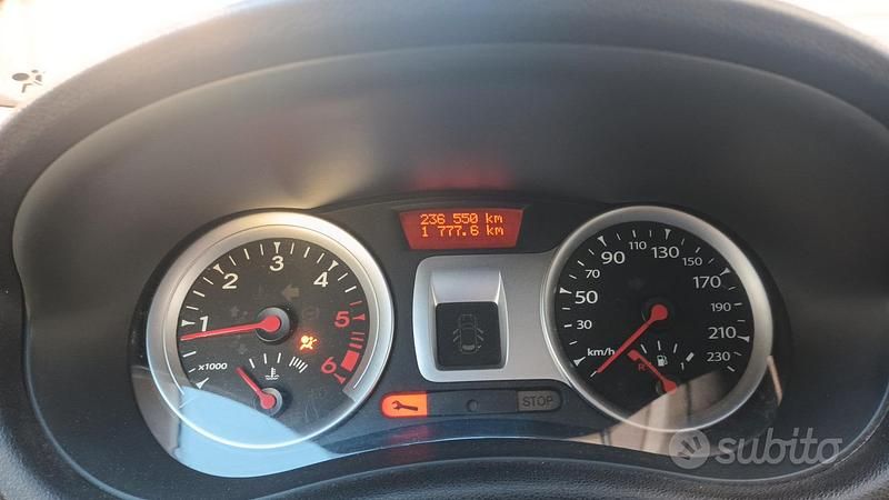 Usata Renault Clio II 2011 Nero Utilitaria