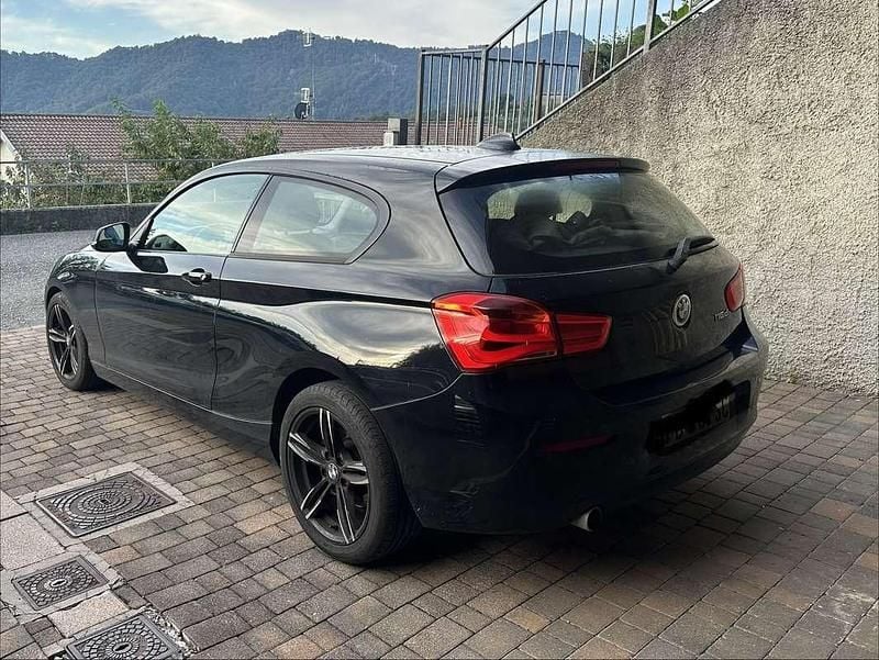 Usata BMW 116 116 CV (85 kW) 2015 Nero Utilitaria