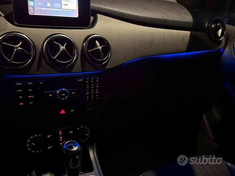 Usata Mercedes B200 2013 Nero Monovolume