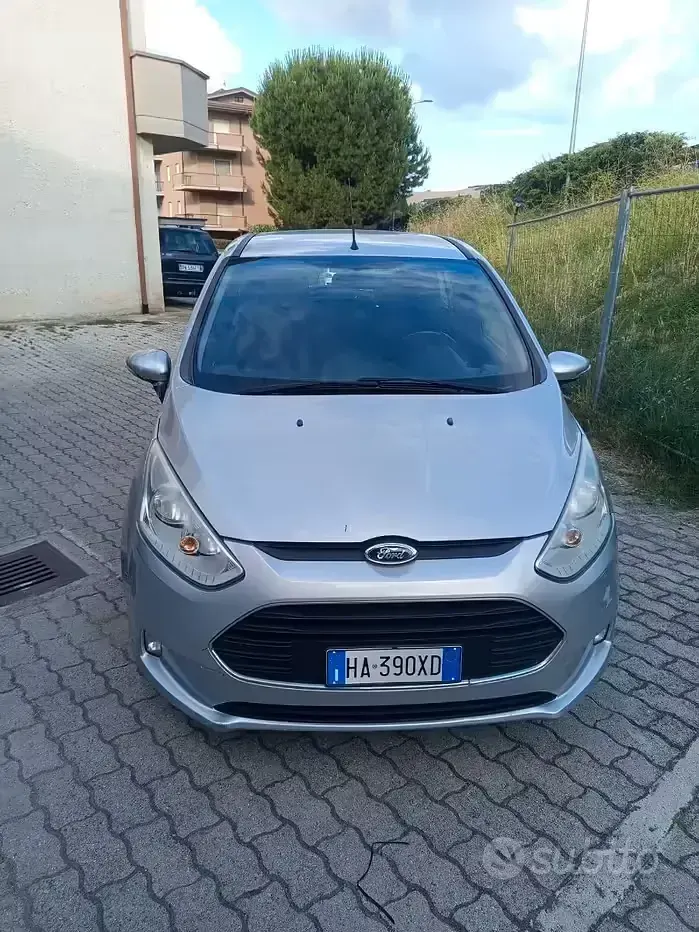 Usata Ford B-MAX 75 CV (55 kW) 2013 Grigio Monovolume
