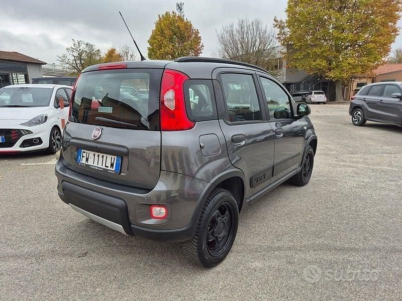 Usata Fiat Panda 4x4 S 86 CV (63 kW) 2019 Other Utilitaria