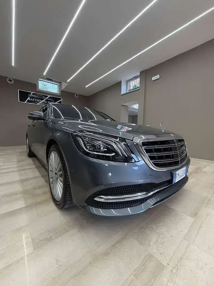 Usata Mercedes S560 Premium Plus 469 CV (344 kW) 2018 Grigio selenite metallizzato Berlina