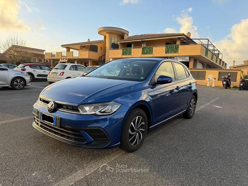 Usata VW Polo 80 CV (58 kW) 2022 Blu Utilitaria