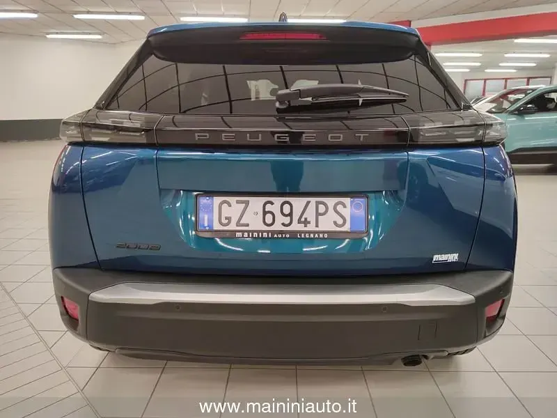 Usata Peugeot 2008 Allure 102 CV (75 kW) 2025 Blu SUV