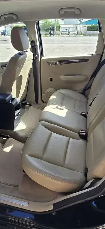 Usata Mercedes A180 Elegance 109 CV (80 kW) 2007 Nero Monovolume