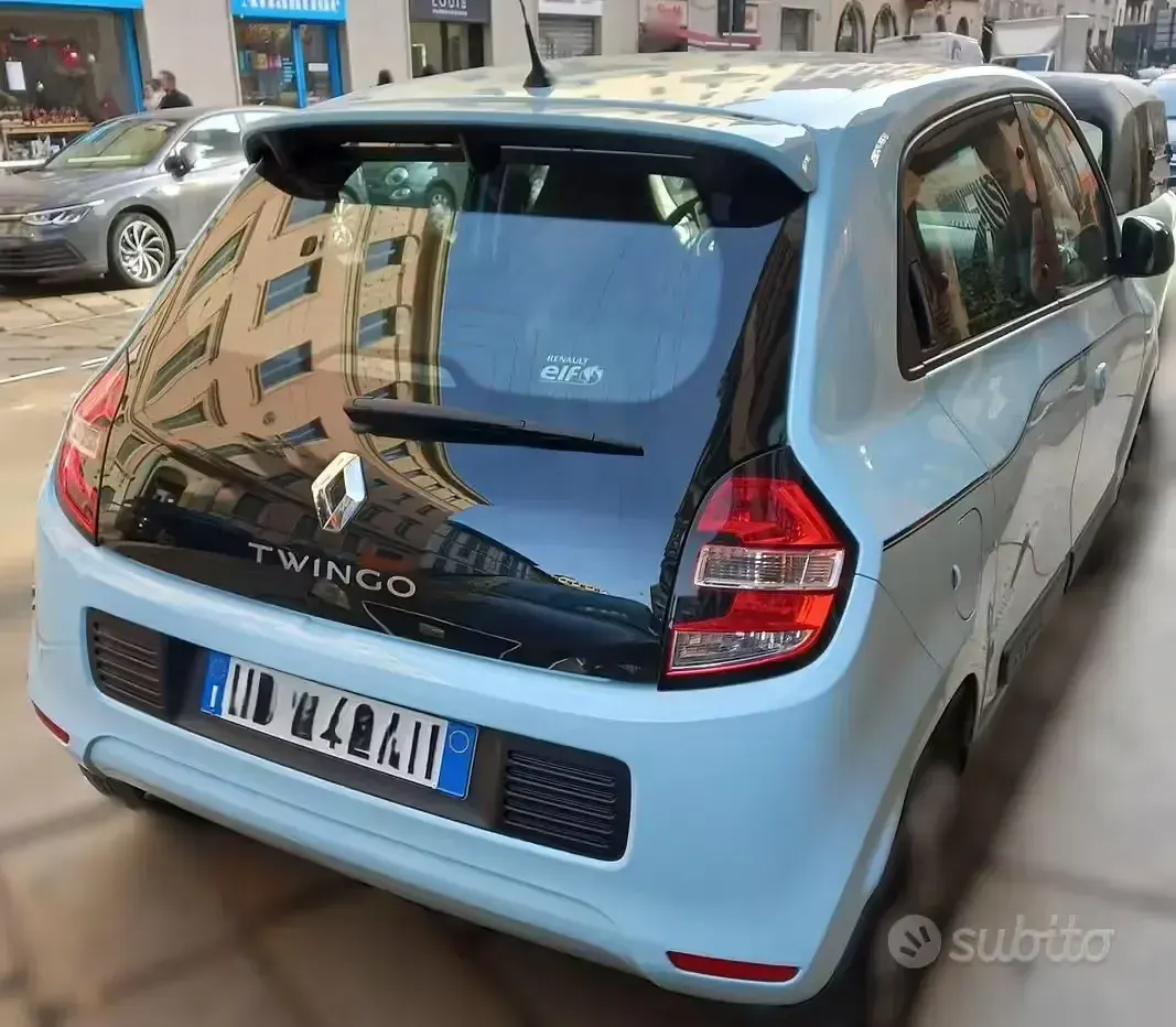 Usata Renault Twingo LIMITED 65 CV (47 kW) 2017 Utilitaria
