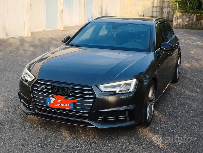 Usata Audi A4 S-Line 190 CV (139 kW) 2017 Grigio Station wagon