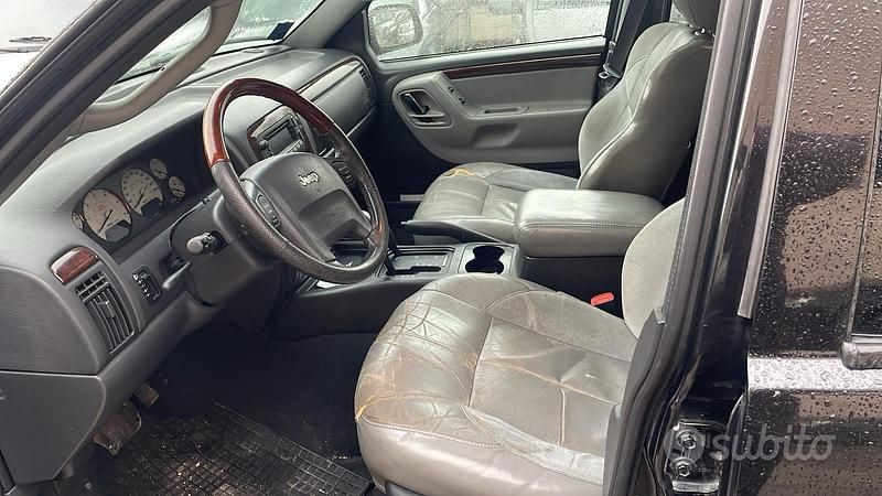 Usata Jeep Grand Cherokee 163 CV (119 kW) 2005 Nero SUV