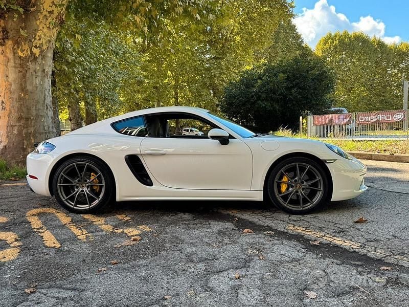 Usata 2017 Porsche 718 Cayman Coupé | 53.900 € - Immagine 1/4