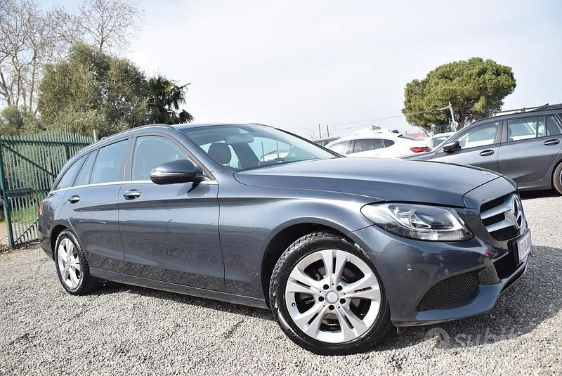Usata Mercedes C200 136 CV (100 kW) 2016 Grigio Station wagon