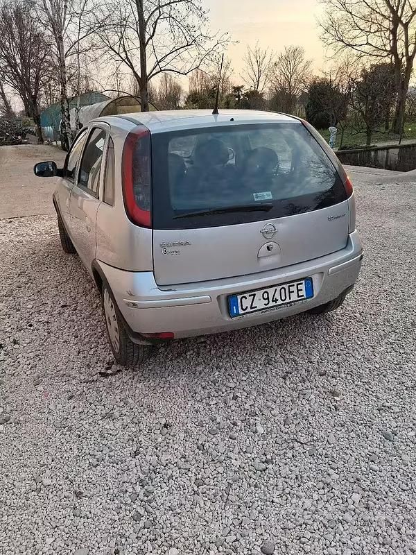 Usata Opel Corsa 2006 Utilitaria