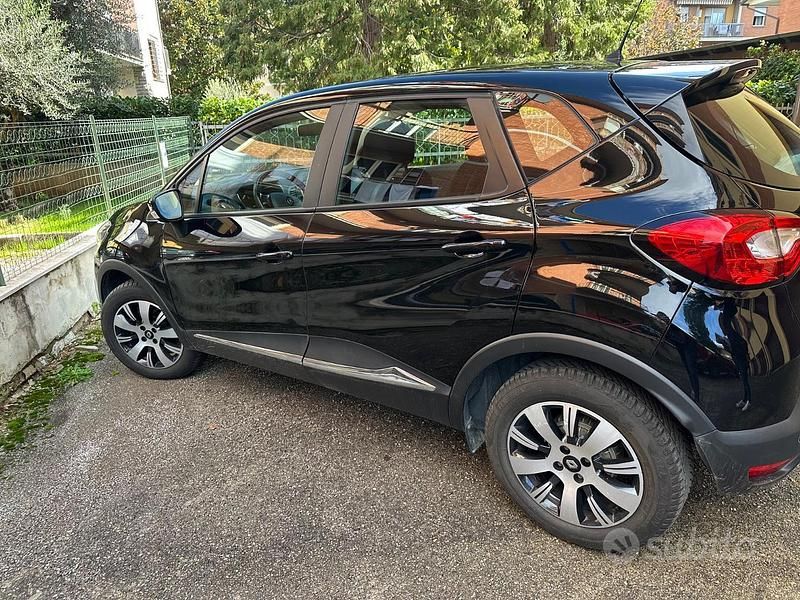 Occasion Renault Captur Intens 90 ch (66 kW) 2016 Noir SUV