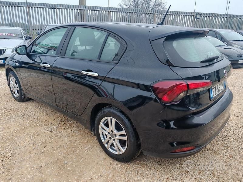Occasion Fiat Tipo Business 95 ch (69 kW) 2019 Noir Berline