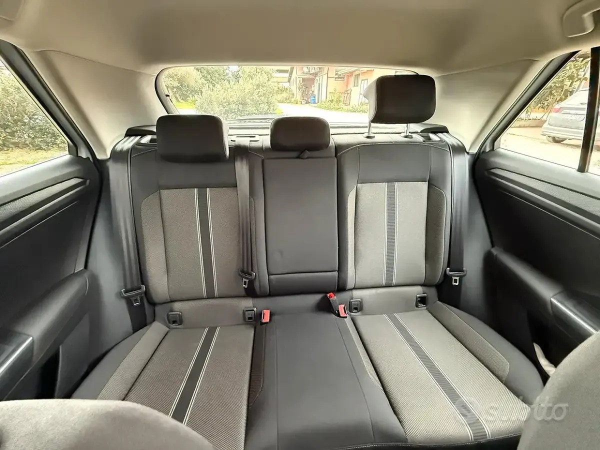 Begagnad VW T-Roc 150 HK (110 kW) 2019 SUV