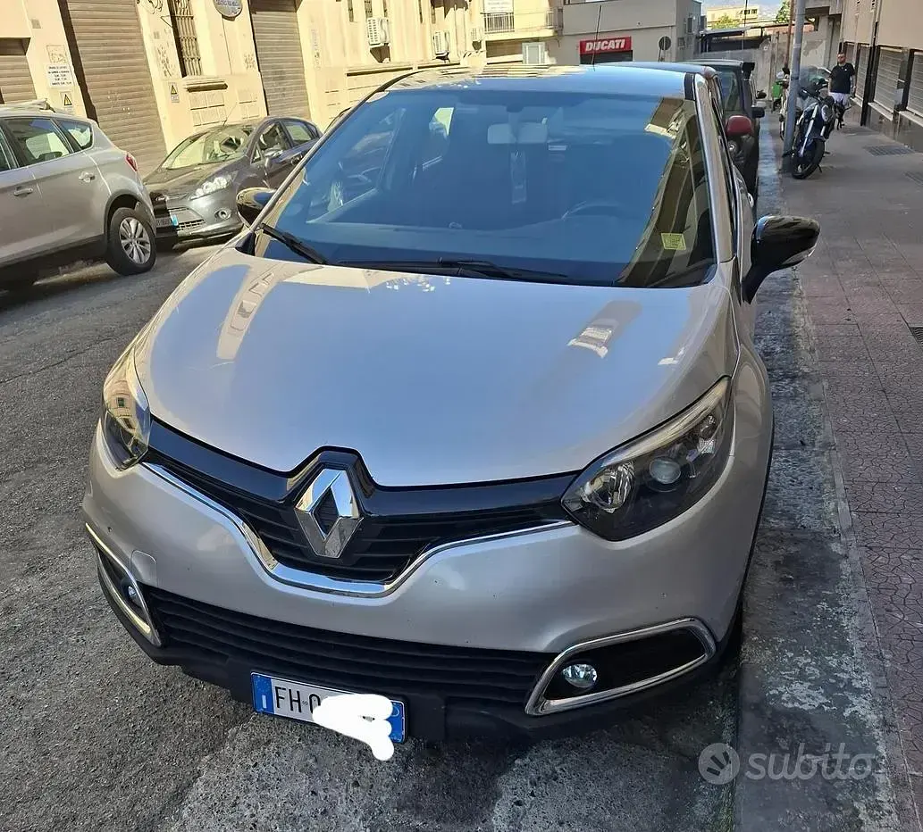 Usata Renault Captur 90 CV (66 kW) 2017 Grigio SUV