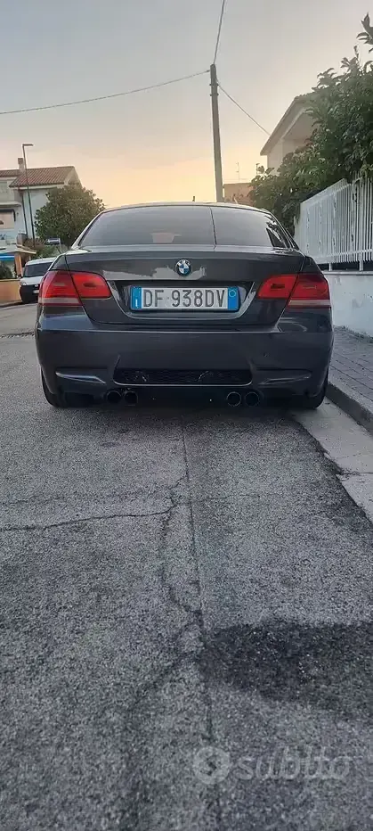 Usata BMW 325 Efficient Dynamics 218 CV (160 kW) 2006 Grigio Coupé