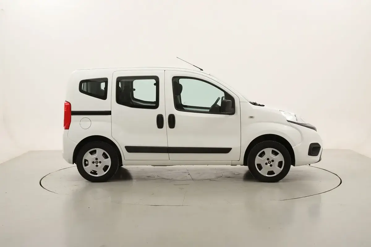 Usata Fiat Qubo Easy 77 CV (56 kW) 2018 Monovolume