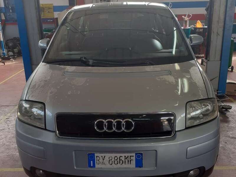 Usato 2002 Audi A2 1.4 CNG_Hybrid 75 CV (4.200 €)