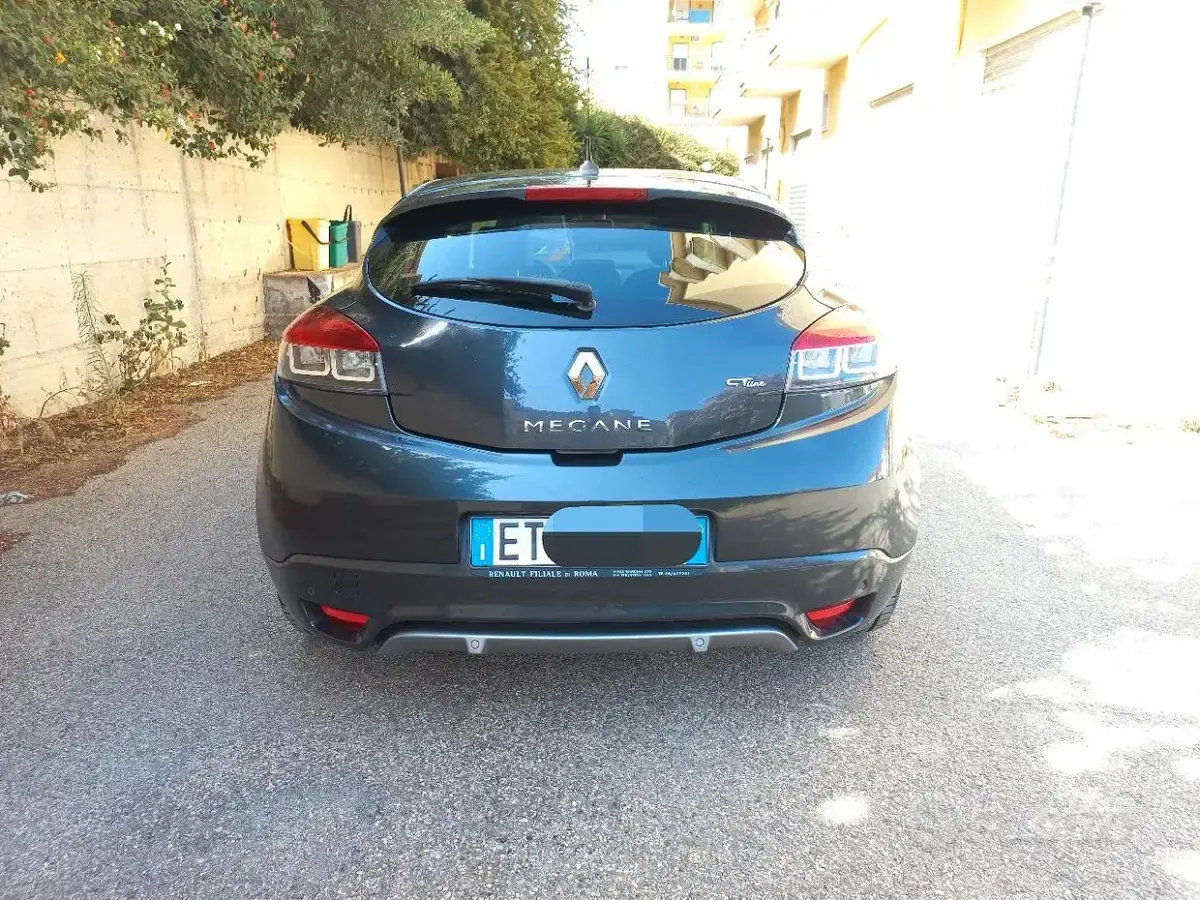 Usata Renault Mégane Coupé 110 CV (80 kW) 2013 Grigio Coupé