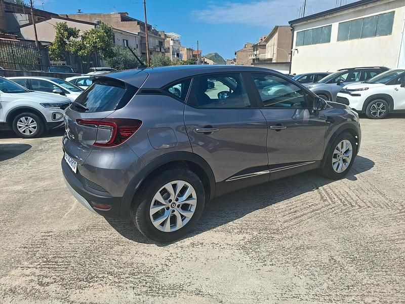 Usata Renault Captur Business 95 CV (69 kW) 2021 Grigio SUV