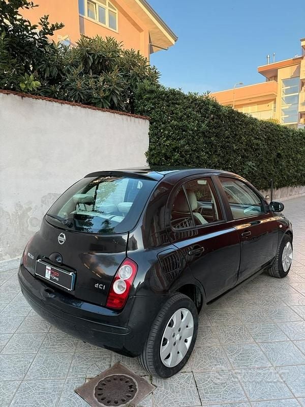 Usata 2009 Nissan Micra Tre volumi | 1000 € (Super prezzo) - Immagine 1/4