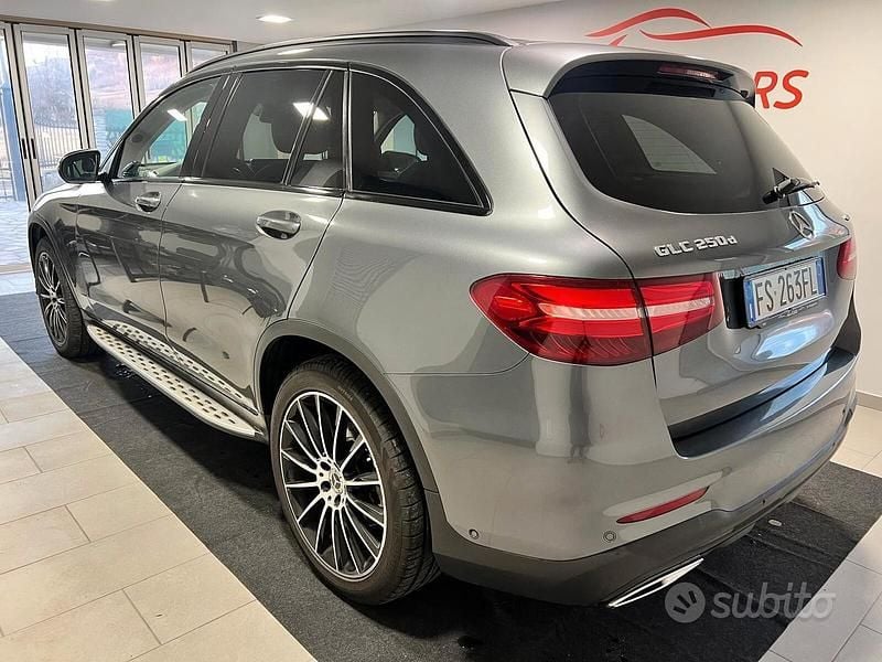 Usata Mercedes GLC250 Edition 204 CV (150 kW) 2018 Grigio SUV