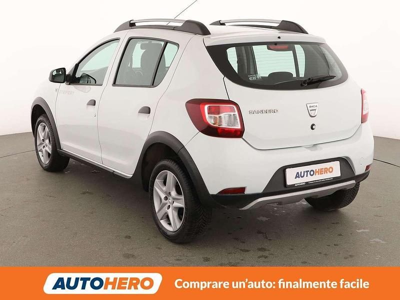 Usata Dacia Sandero Prestige 90 CV (66 kW) 2015 Bianco Utilitaria