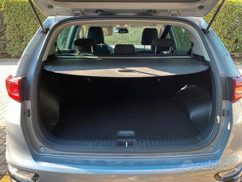 Usata Kia Sportage 132 CV (97 kW) 2020 Grigio SUV
