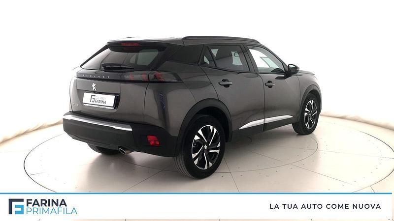 Usata Peugeot 2008 Allure 130 CV (95 kW) 2020 Grigio scuro SUV