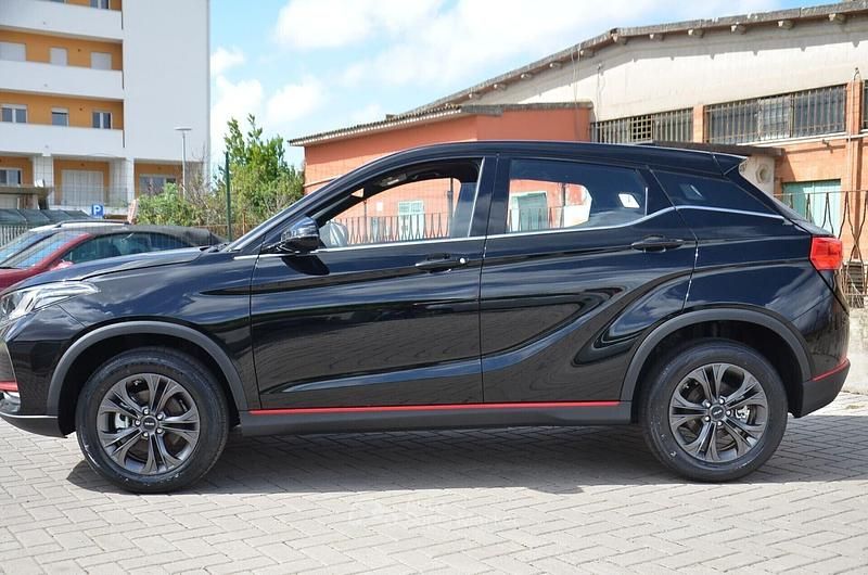 Nuova DFSK Glory 500 106 CV (77 kW) 2025 Nero SUV