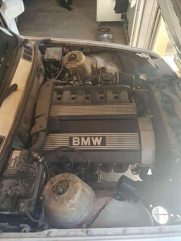 Usata BMW 318 Efficient Dynamics 105 CV (77 kW) 1983 Station wagon