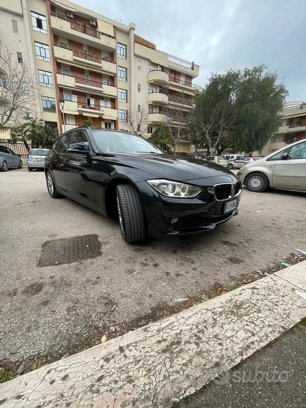 Usata BMW 318 150 CV (110 kW) 2016 Nero Station wagon