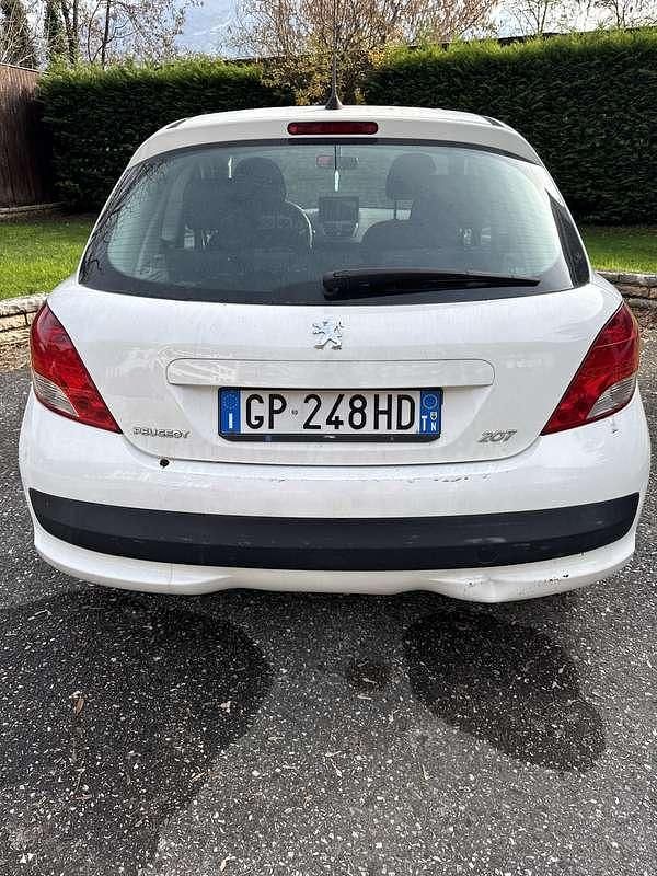 Usata Peugeot 207 Sport 73 CV (53 kW) 2009 Berlina