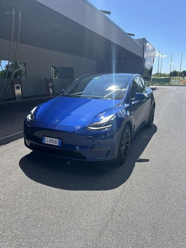 Usata Tesla Model Y 258 kW (351 CV) 2021 Blu/azzurro SUV