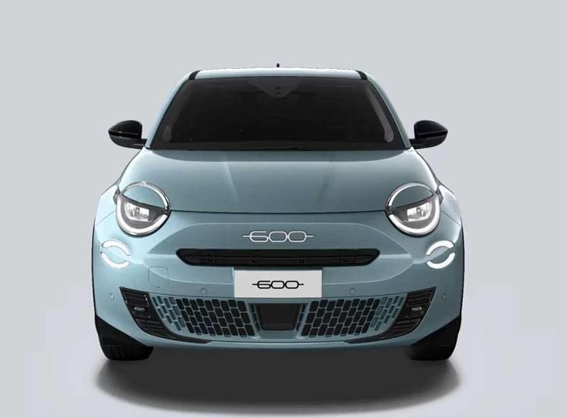 Usata Fiat 600 La Prima 101 CV (74 kW) 2025 Azzurro acqua SUV