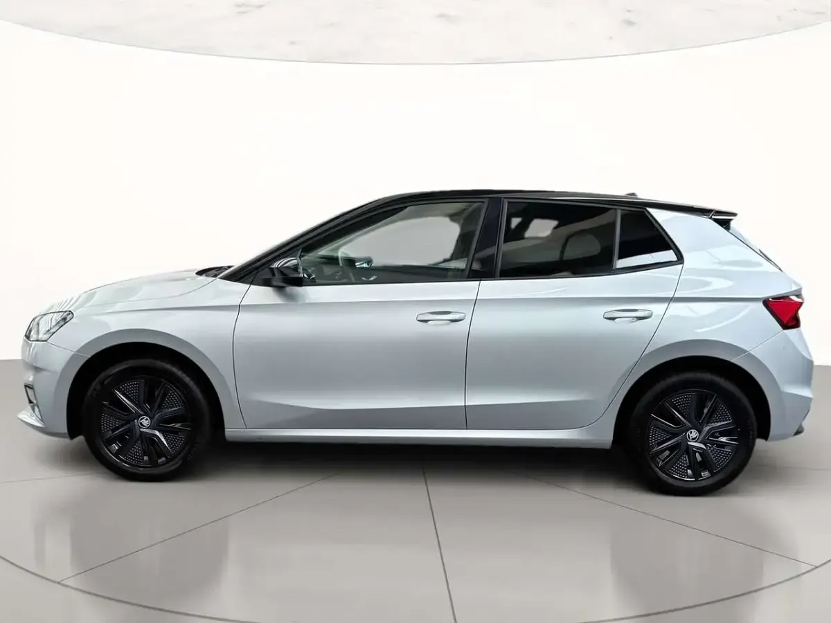 Usata Skoda Fabia Selection 95 CV (69 kW) 2025 Argento brillante metallizzato Utilitaria