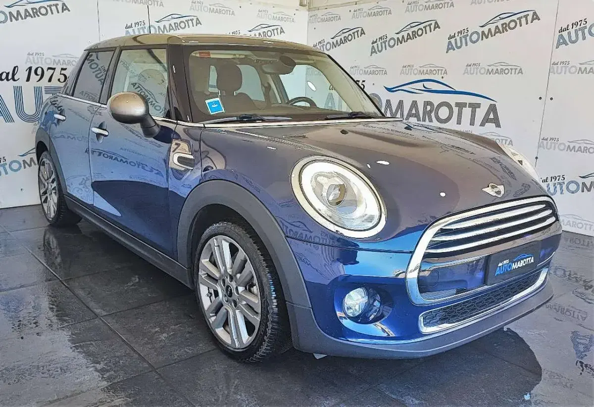 Usata Mini Cooper D Hype 117 CV (86 kW) 2017 Blu/azzurro Utilitaria