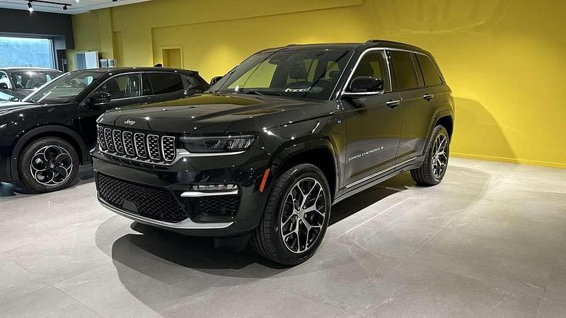 Nuova Jeep Grand Cherokee Summit 379 CV (278 kW) 2025 Marrone SUV