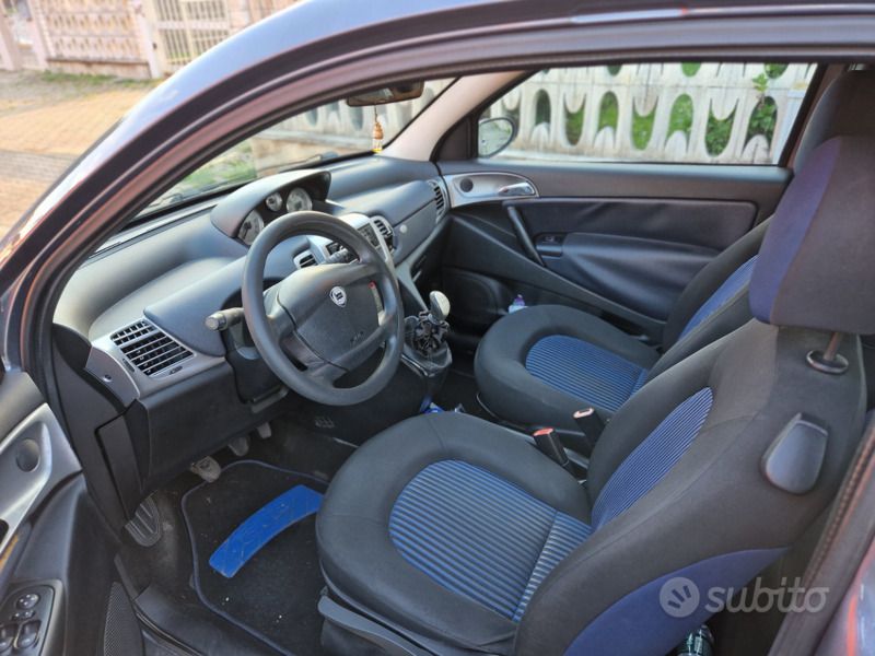 Usata Lancia Ypsilon 2007 Grigio Utilitaria