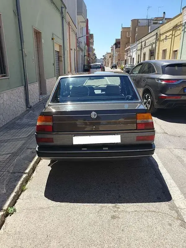 Usata Alfa Romeo Giulietta 109 CV (80 kW) 1986 Berlina