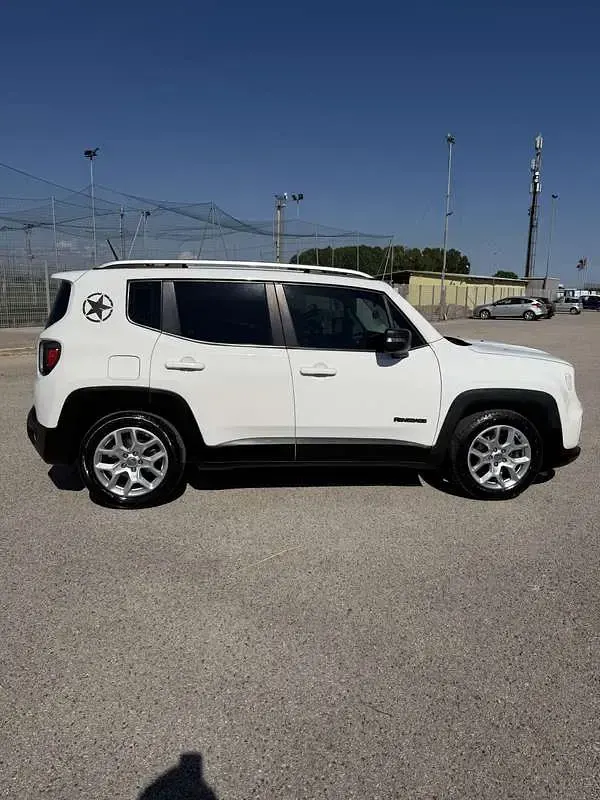 Usata Jeep Renegade Limited 140 CV (102 kW) 2016 Bianco SUV