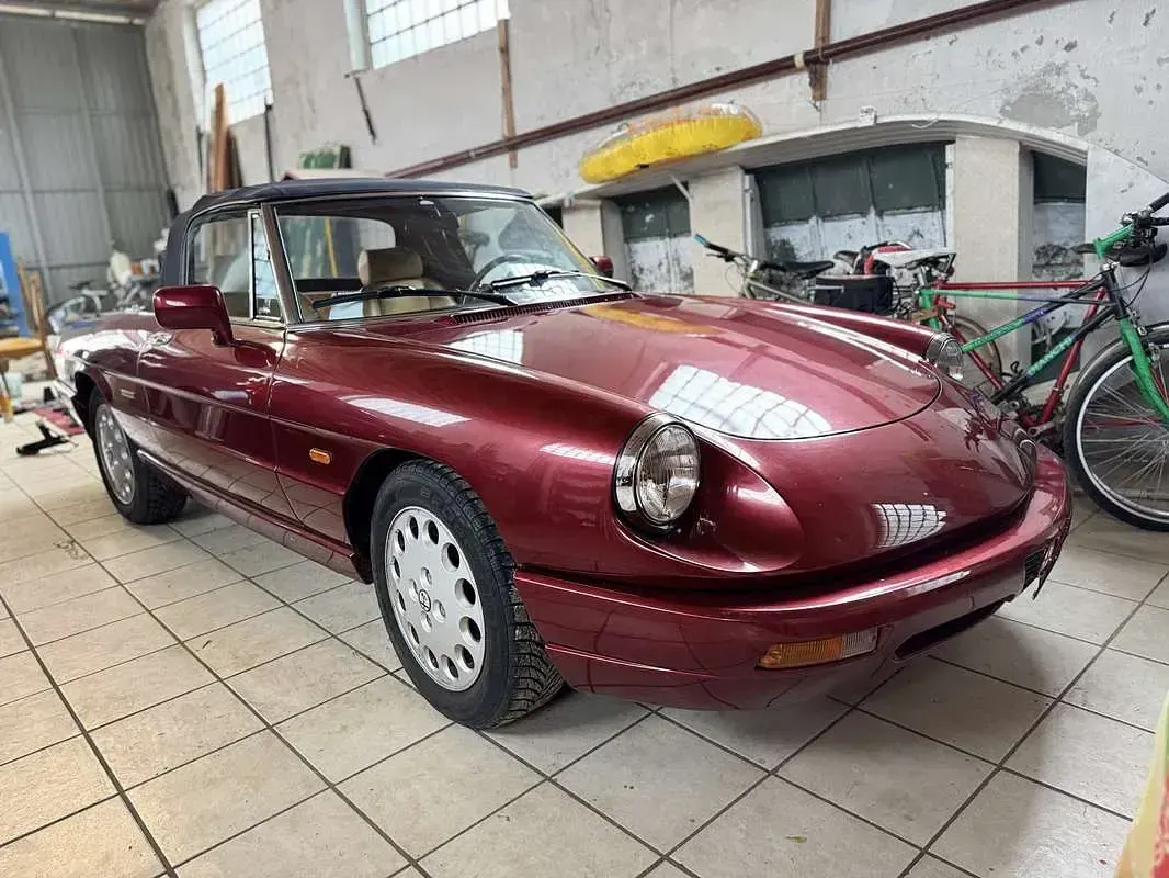 Usata Alfa Romeo Spider 122 CV (89 kW) 1992 Cabrio