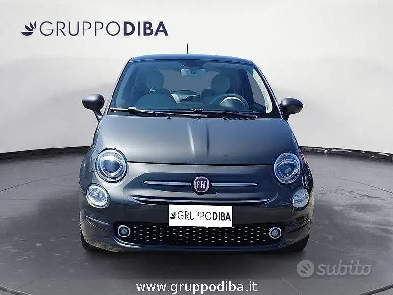 Begagnad Fiat 500 Lounge 69 HK (50 kW) 2018 Grå Sedan