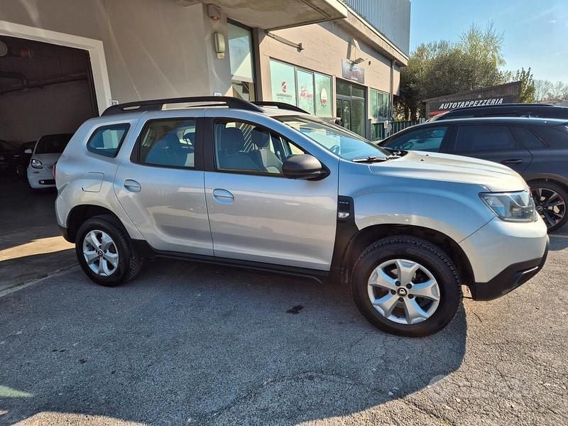 Usata Dacia Duster Prestige 110 CV (80 kW) 2018 Grigio SUV