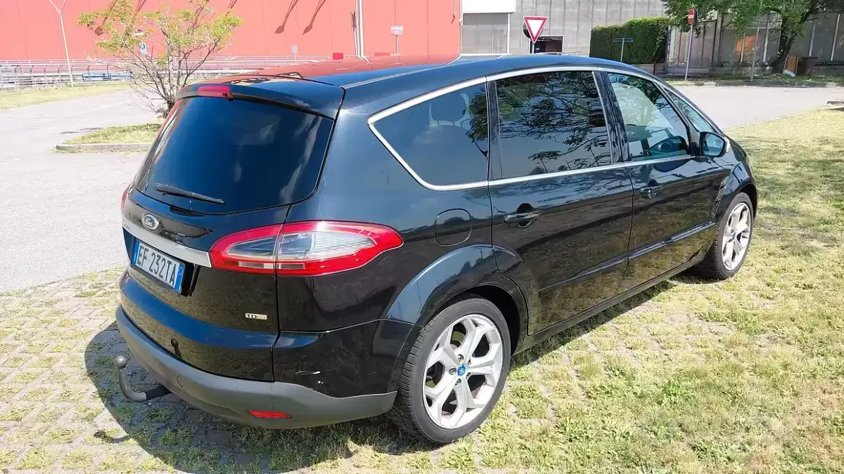 Usata Ford S-MAX S 163 CV (119 kW) 2011 Nero Monovolume